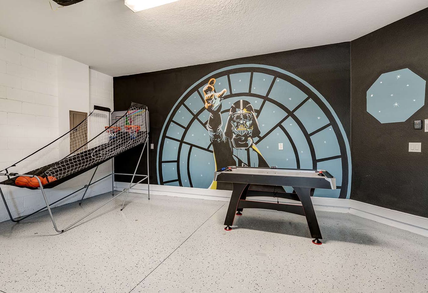 EC295 - The Modern Hideaway - STF2