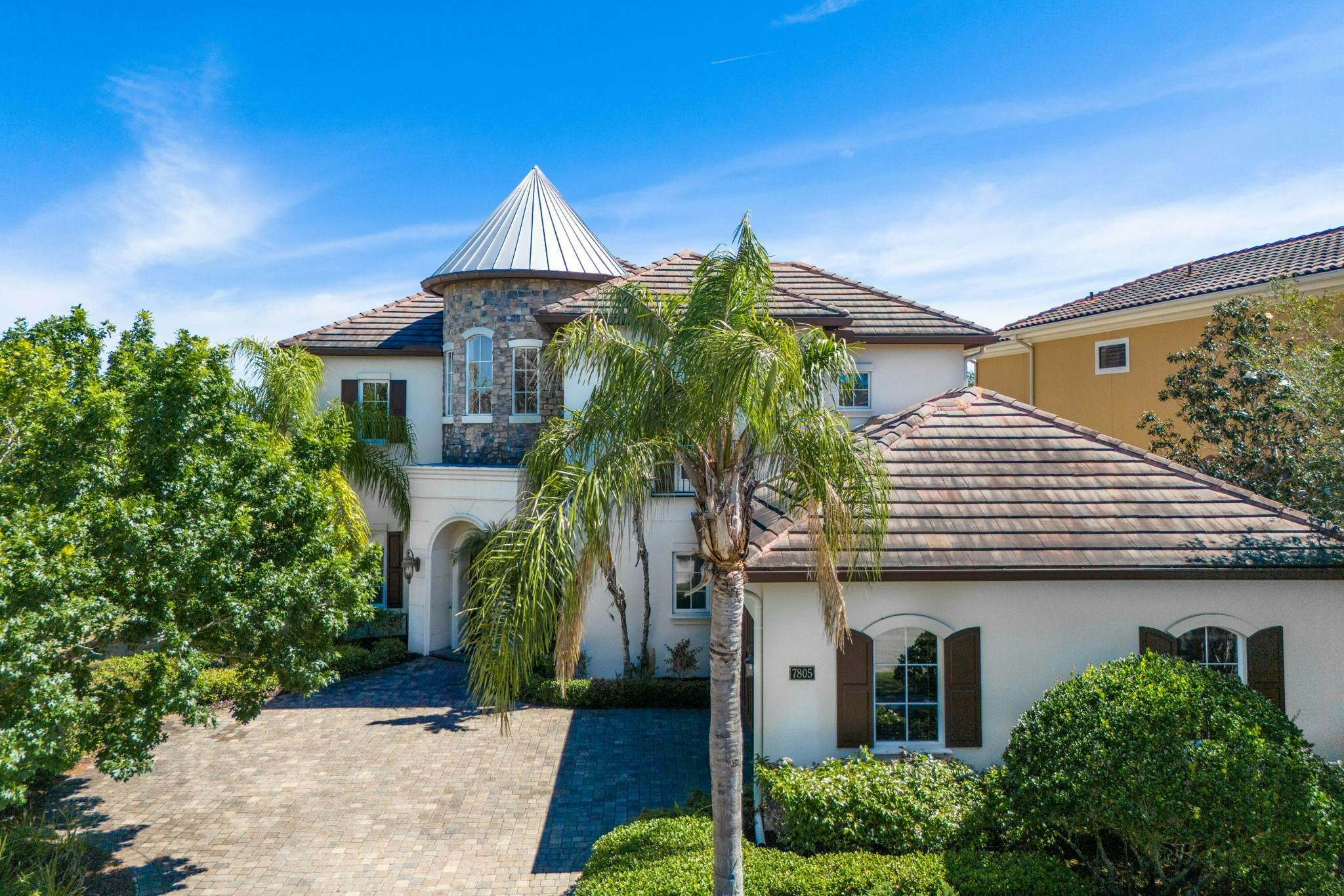 W135 - The Noble Estate