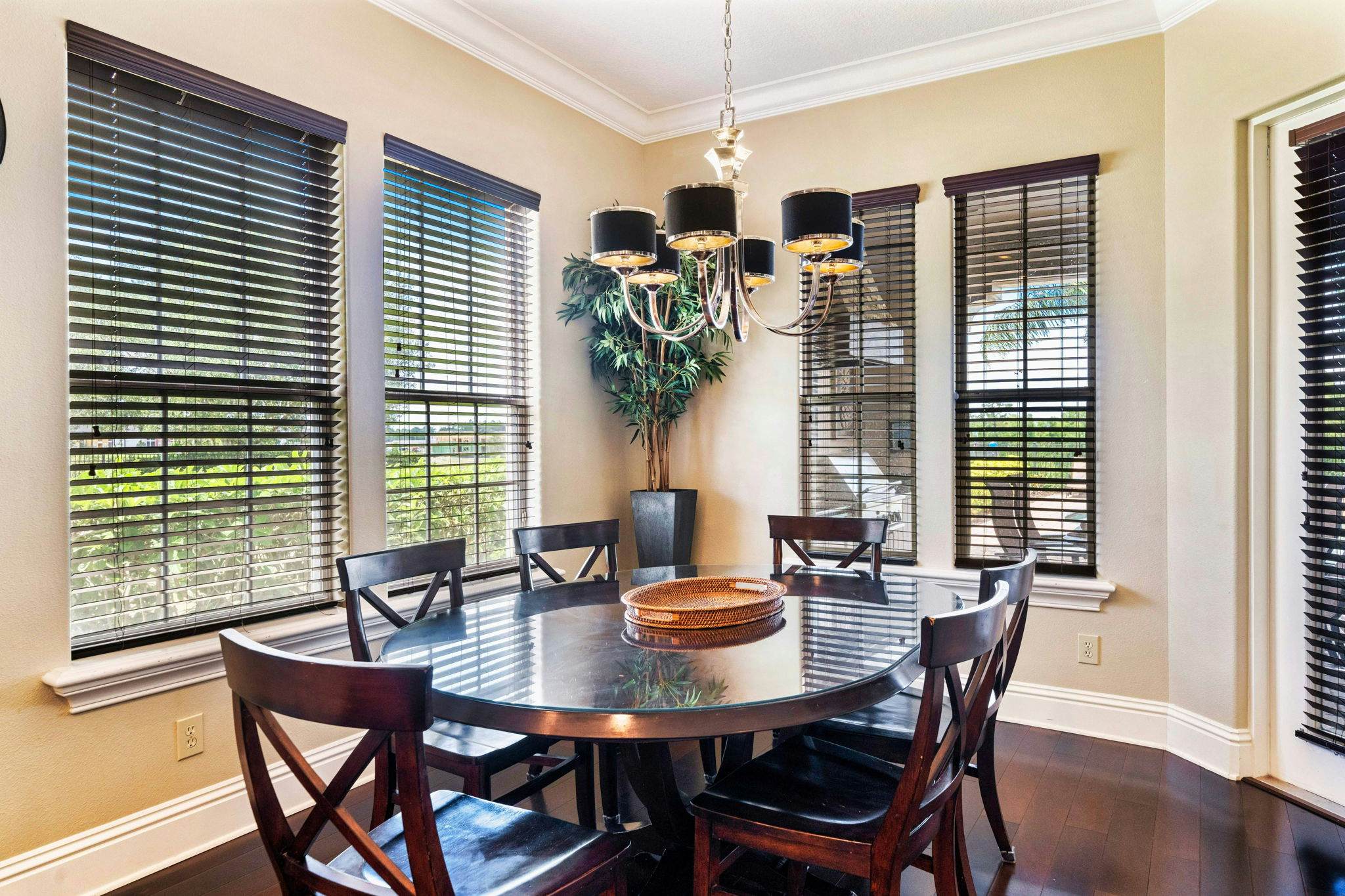 W135 - The Noble Estate