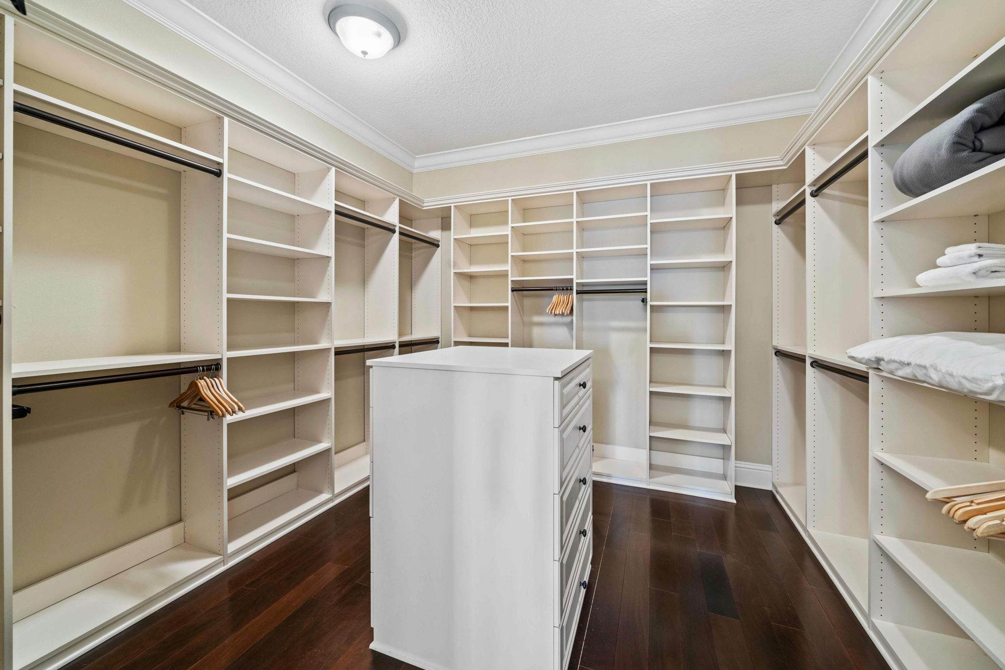 W135 - The Noble Estate