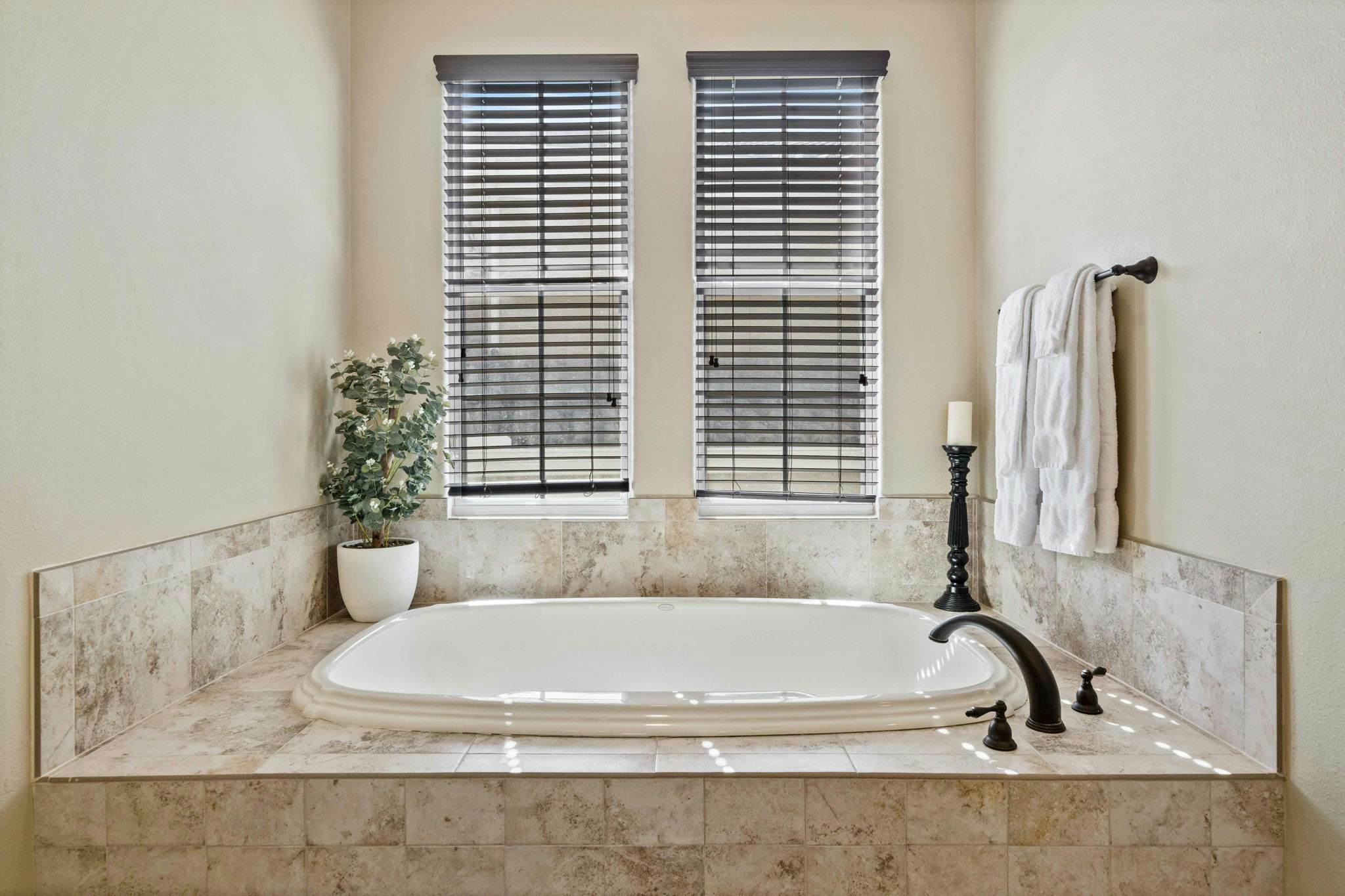 W135 - The Noble Estate