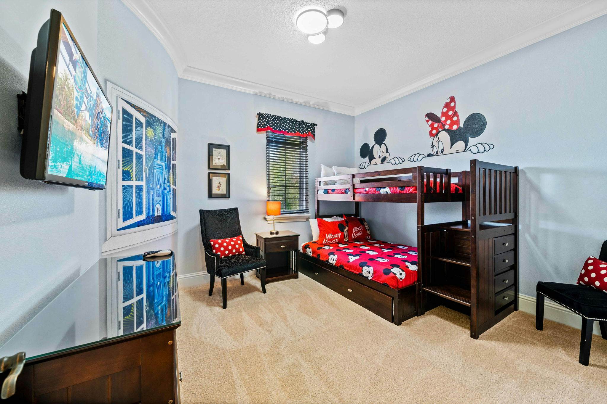 W135 - The Noble Estate