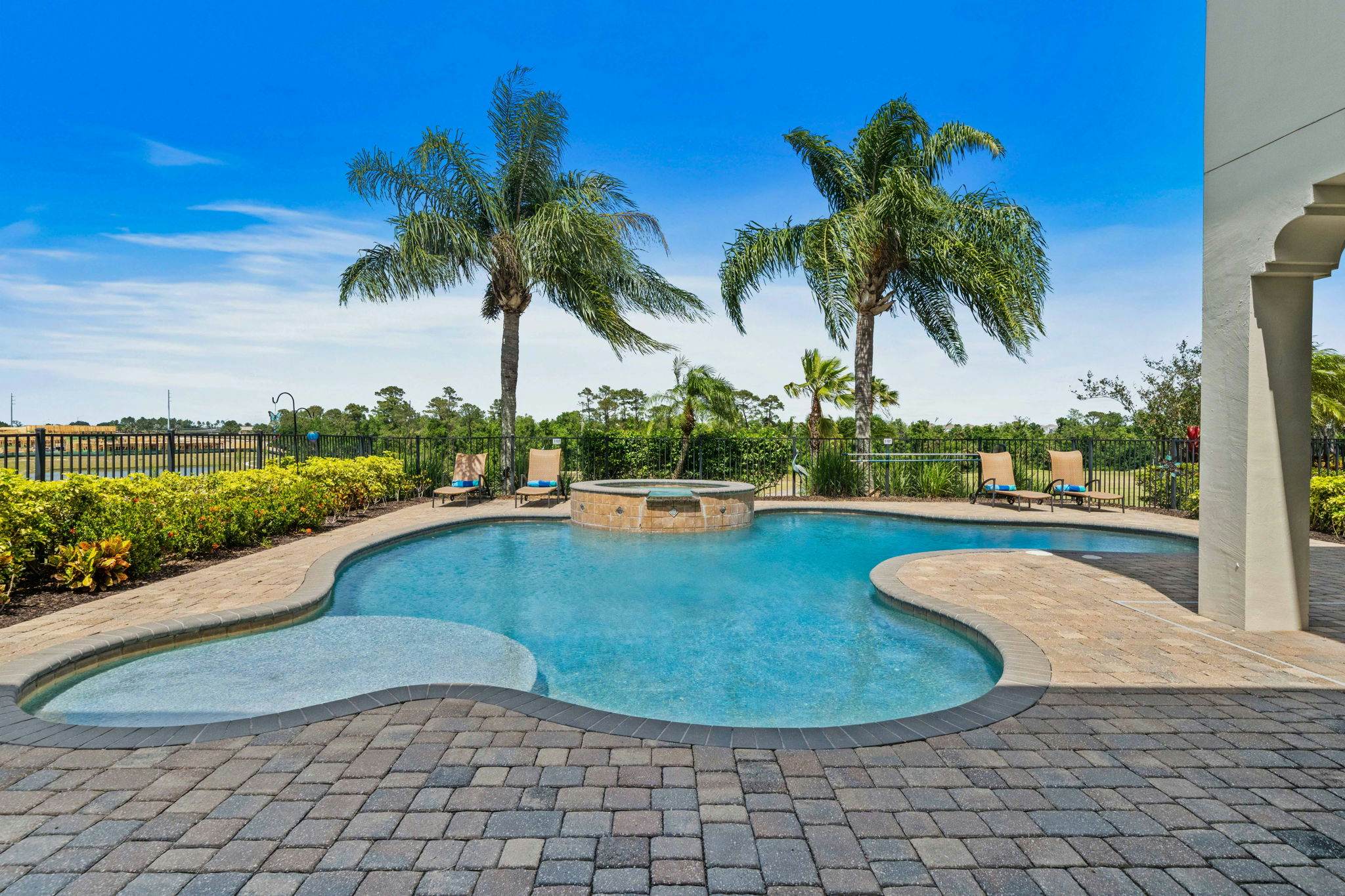 W135 - The Noble Estate