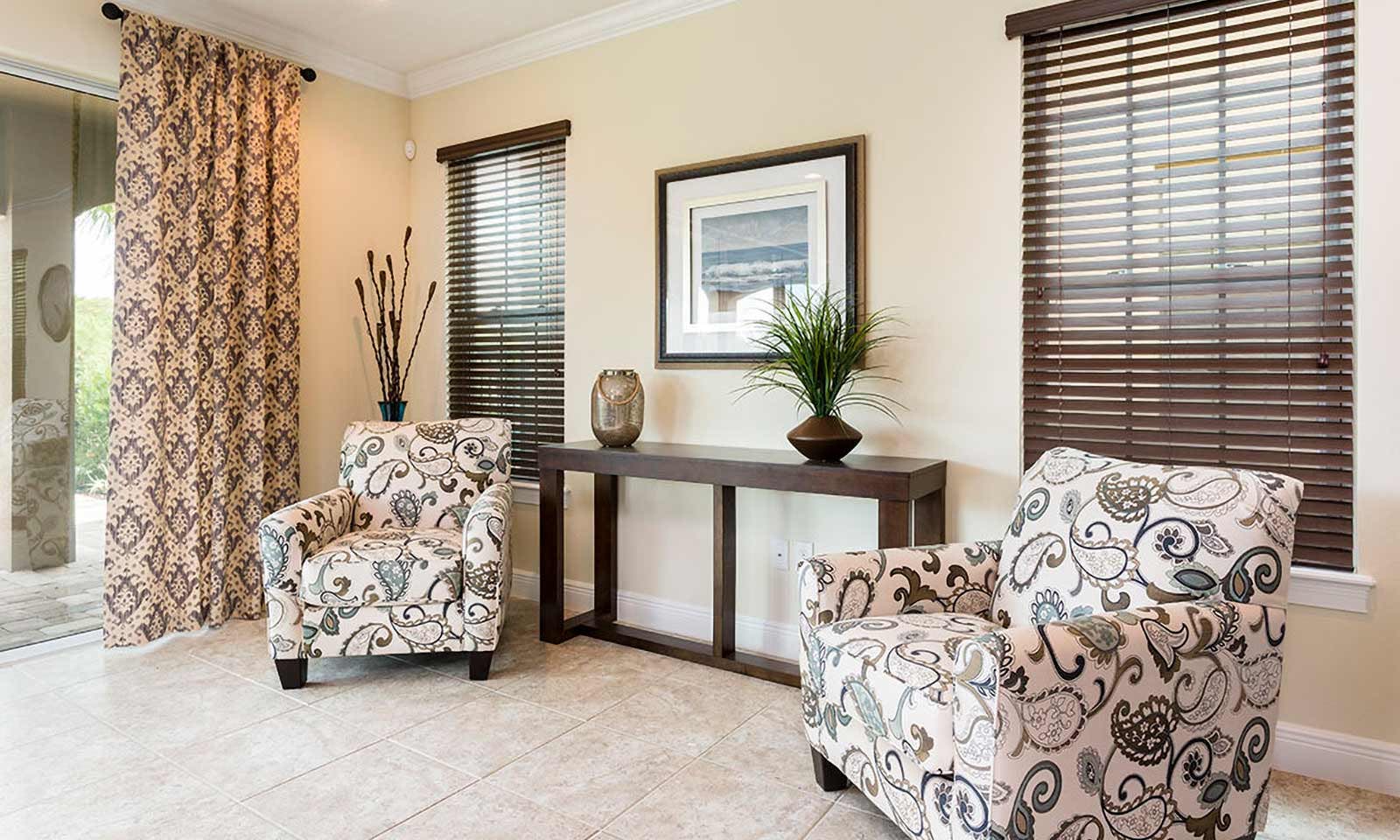 W214 - The Sleek Hideaway