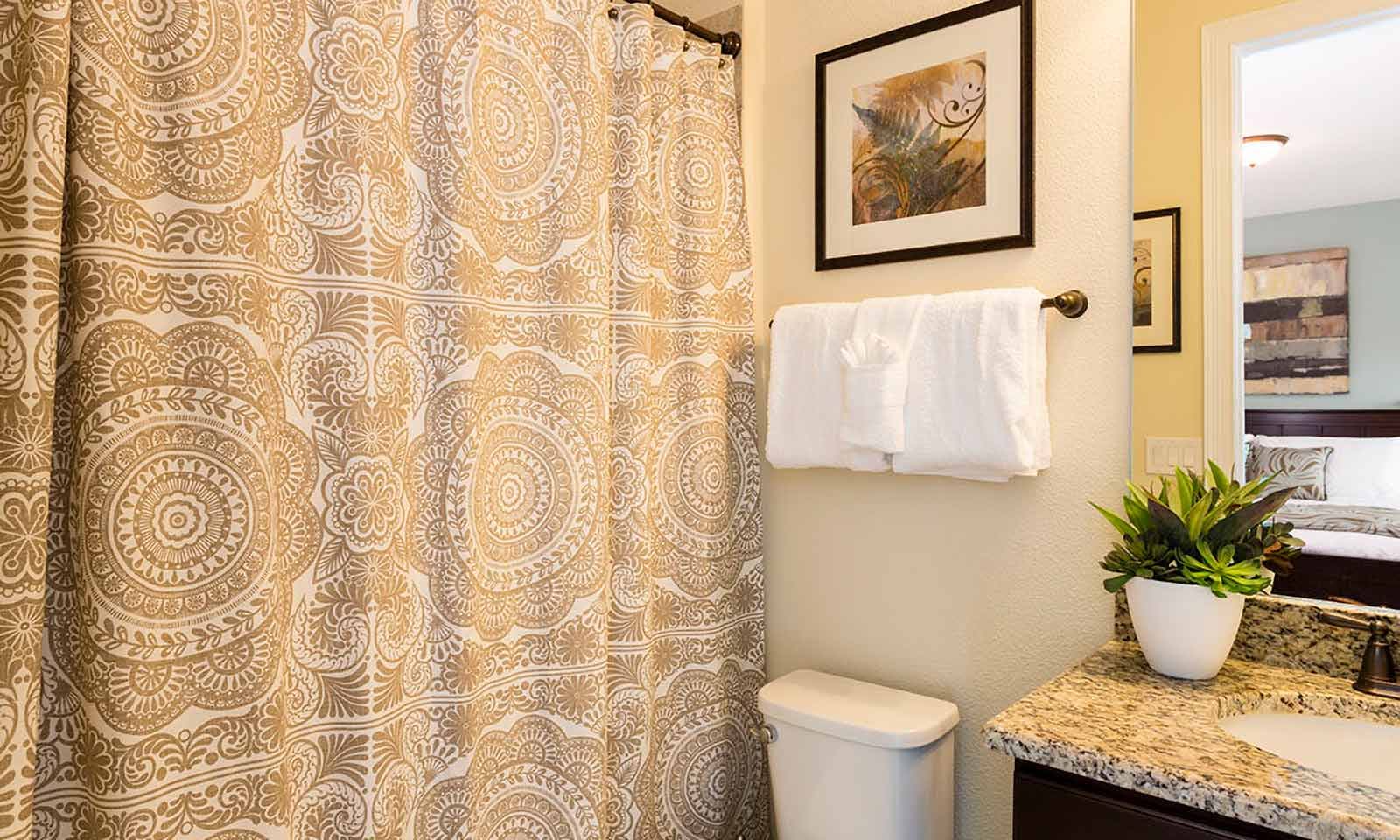 W214 - The Sleek Hideaway