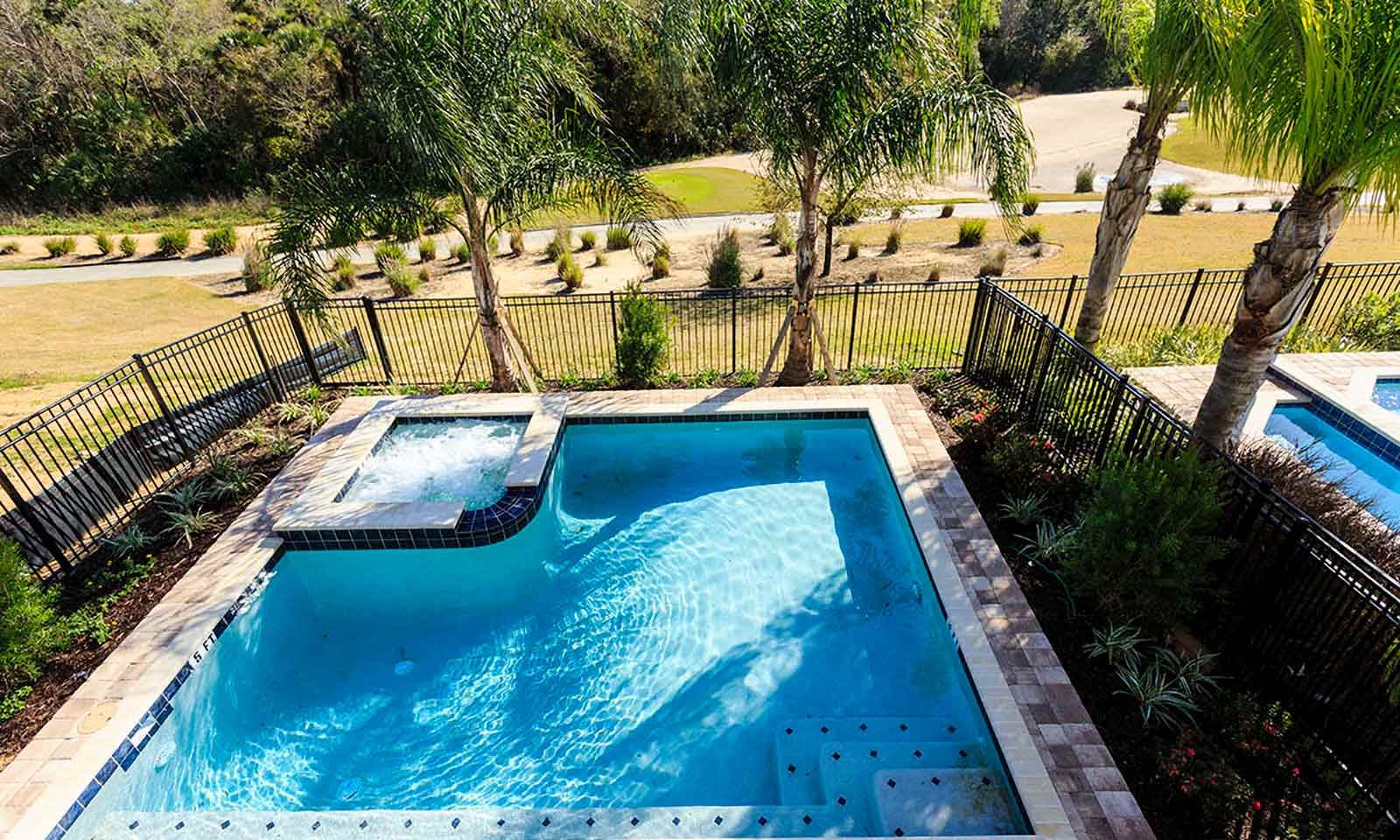 W214 - The Sleek Hideaway