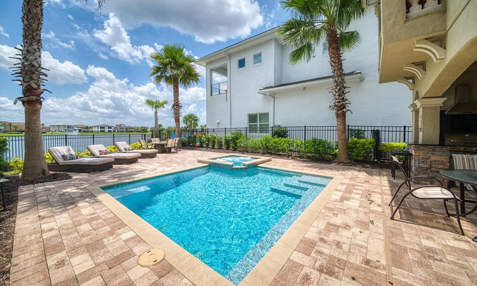 W266 - The Avatar Villa