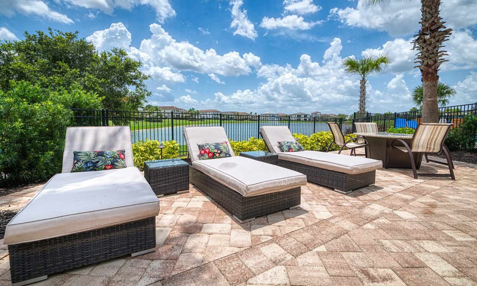 W266 - The Avatar Villa