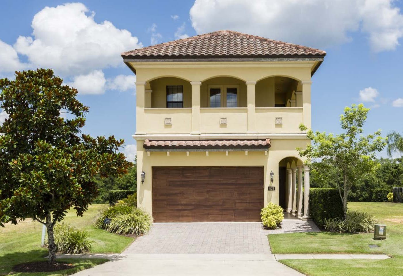 W283 - The Radiant Villa