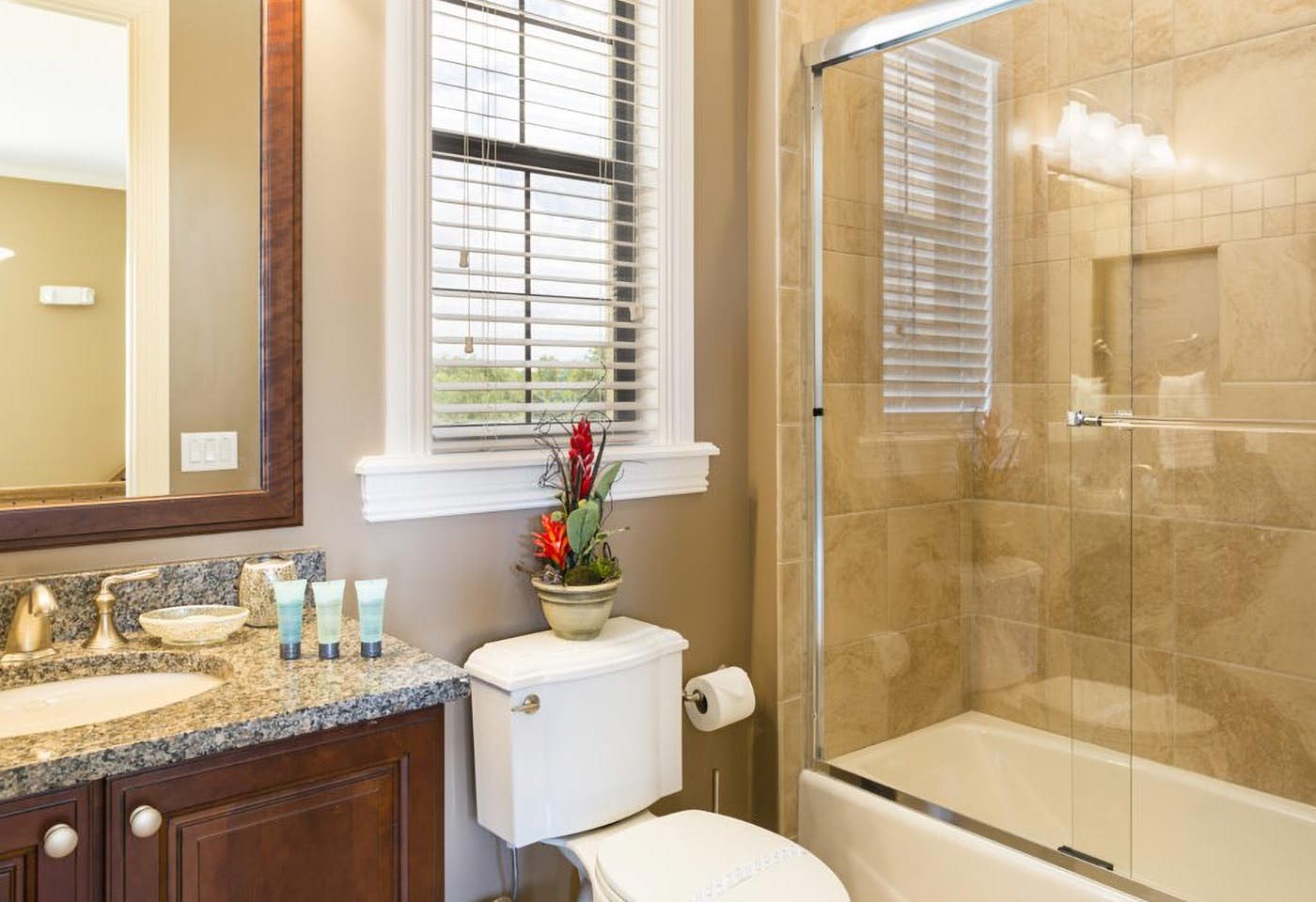 W283 - The Radiant Villa