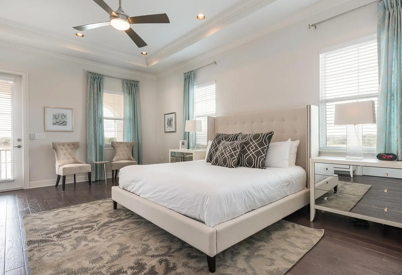 W297E - The Charming Chateau