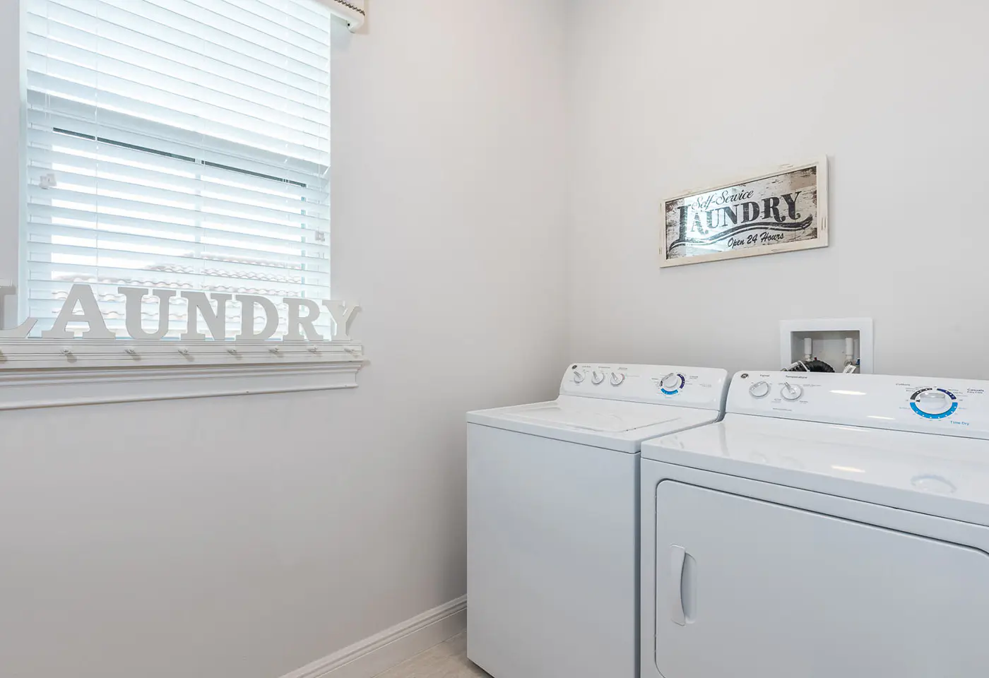 W297E - The Charming Chateau