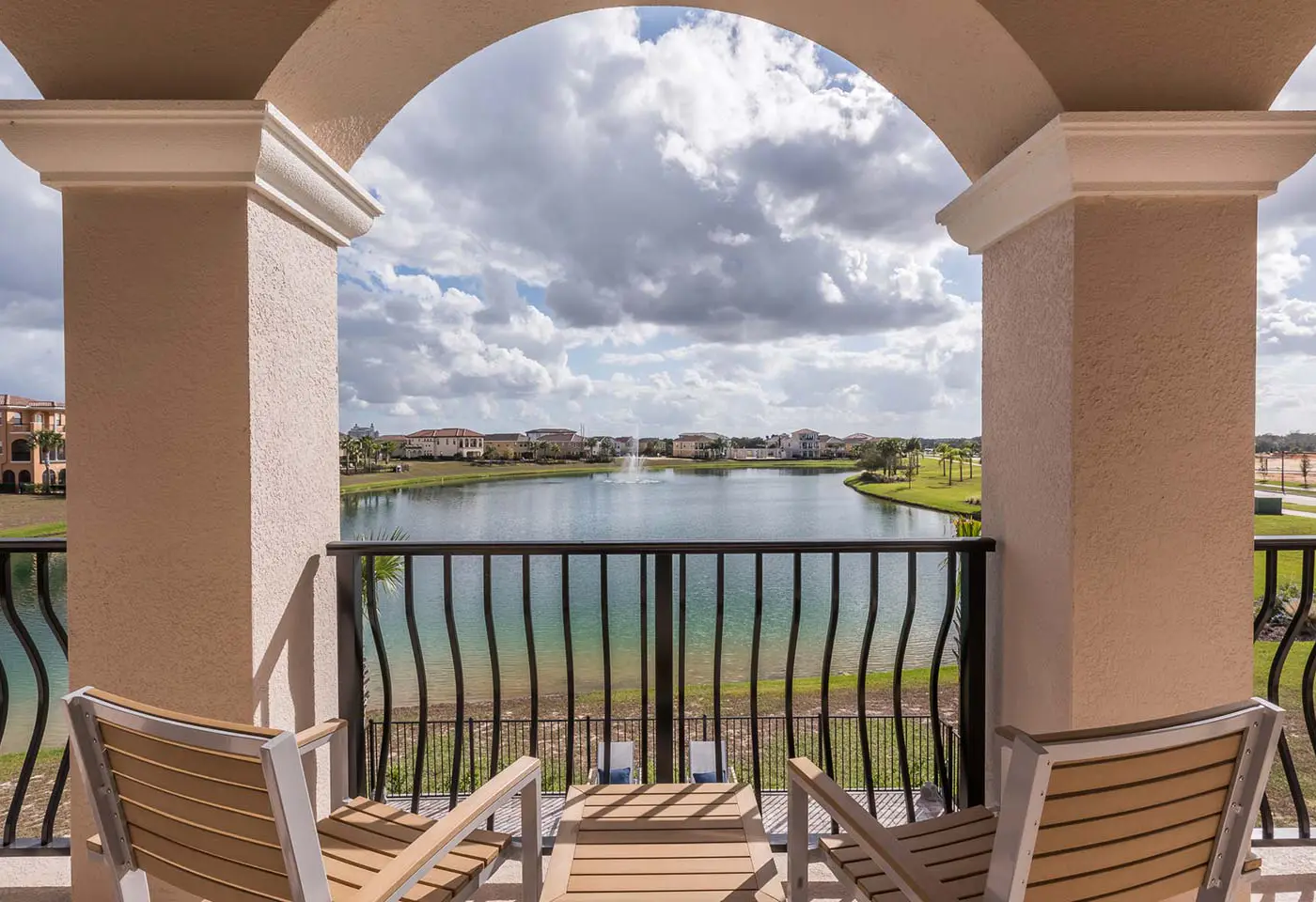 W297E - The Charming Chateau