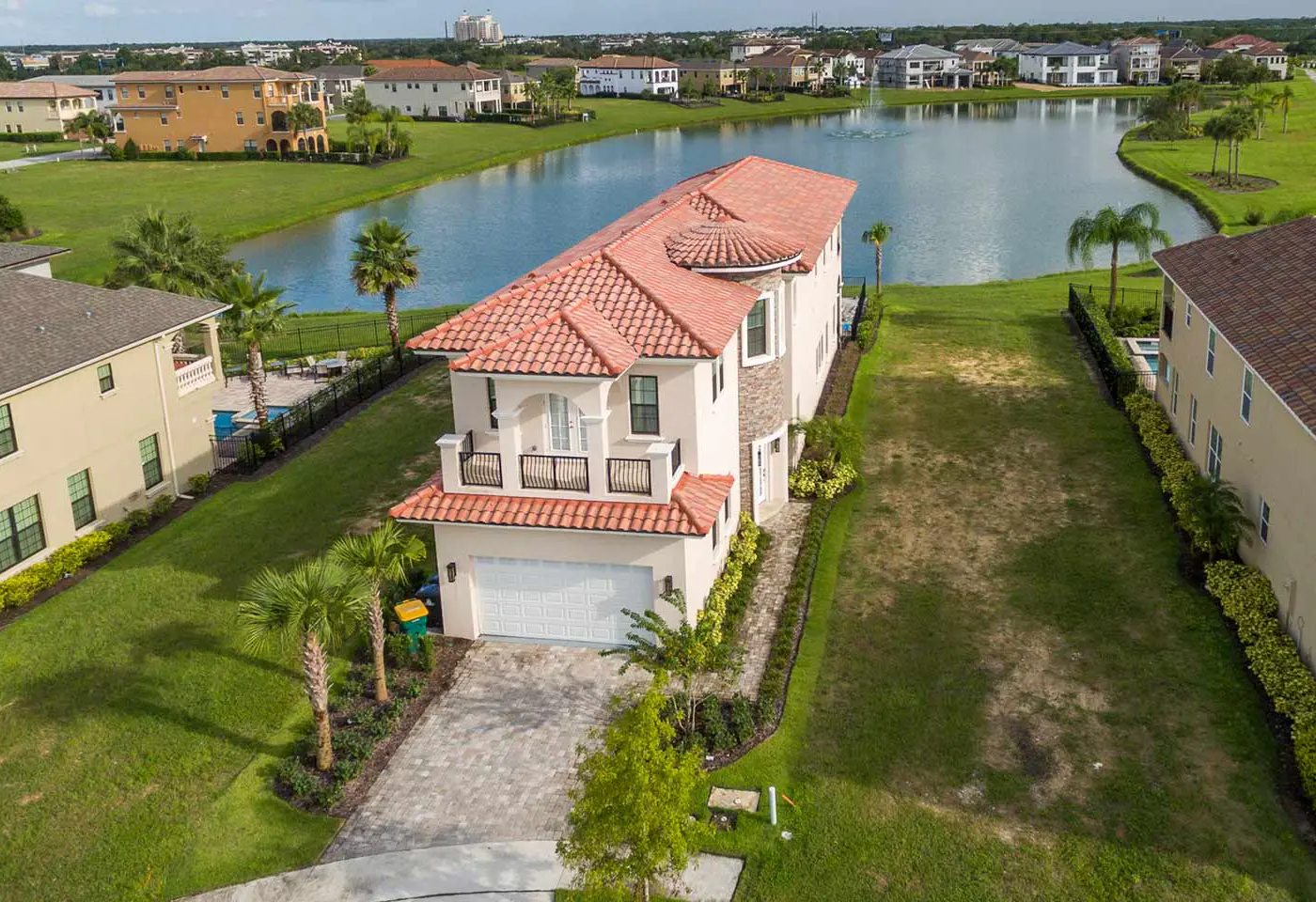 W297E - The Charming Chateau