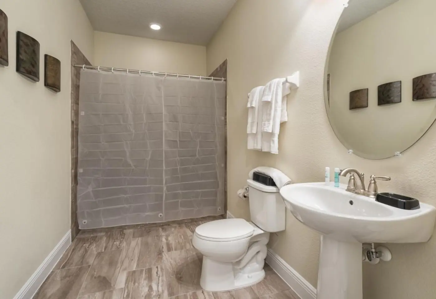 W321 - The Safari Sanctuary