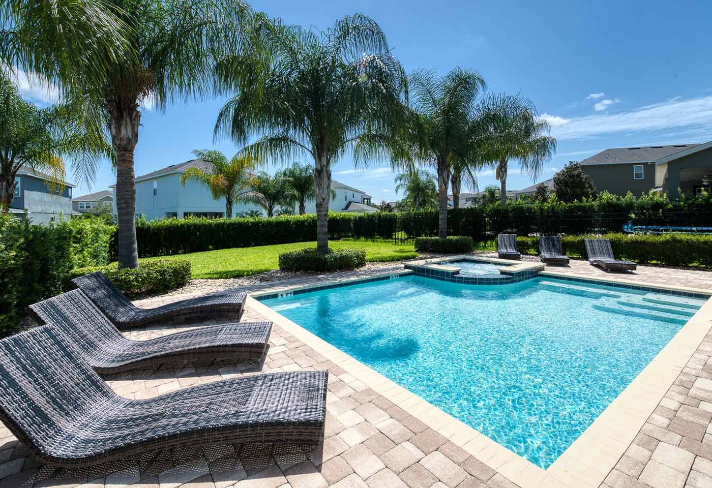 EC013 - The Classic Encore Estate - KNG