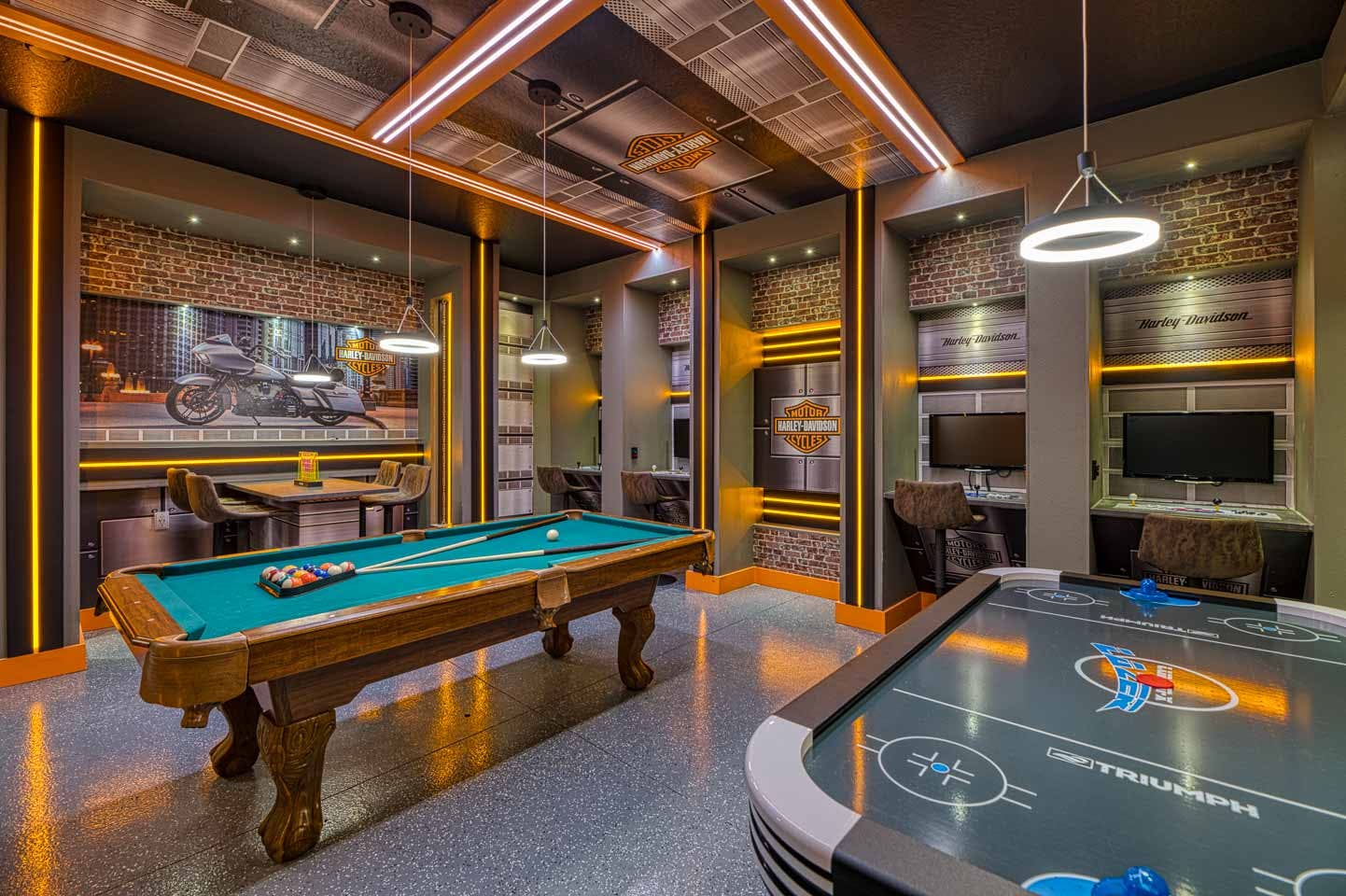 EC382 - The Grand Getaway Villa -  BIL