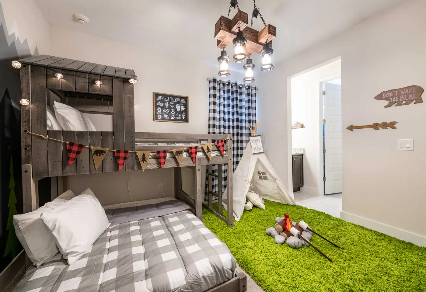 EC388 - The Fun Camper Villa - LAN3