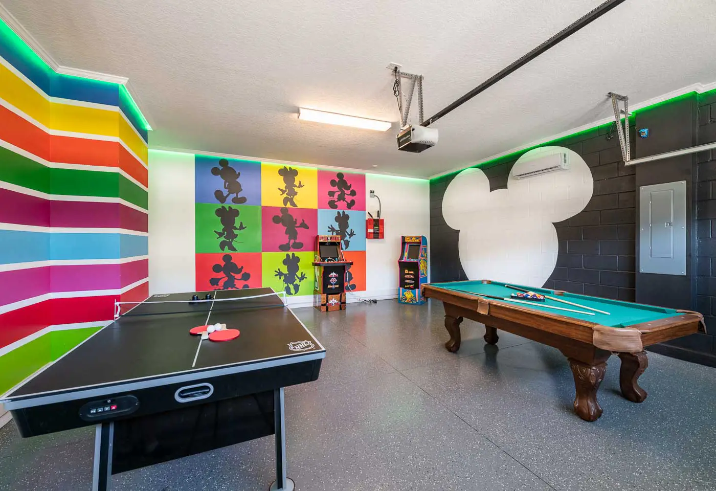 EC388 - The Fun Camper Villa - LAN3