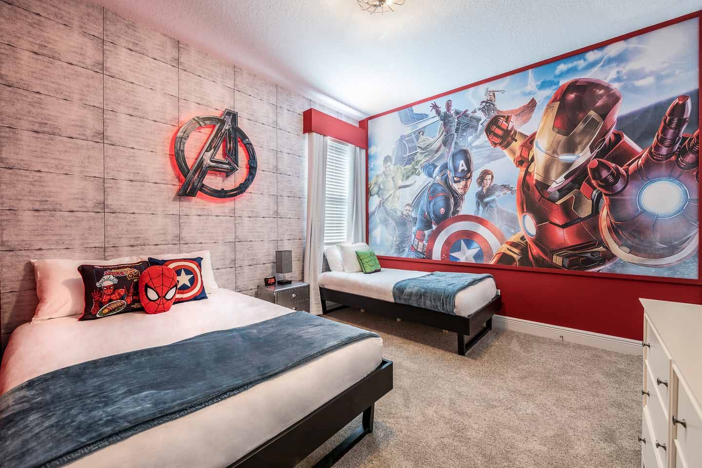 EC391 - The Fun-in-the-Sun Villa -  STCRX1