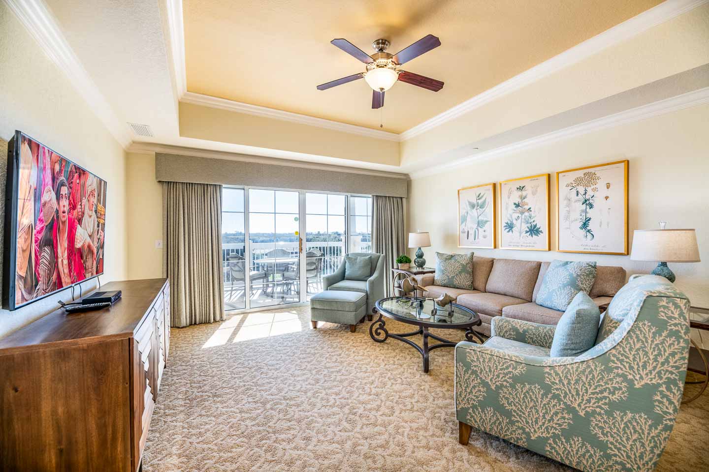 Welcoming Condo with Golf Course Views at Reunion