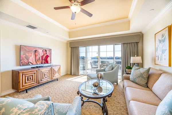 Welcoming Condo with Golf Course Views at Reunion