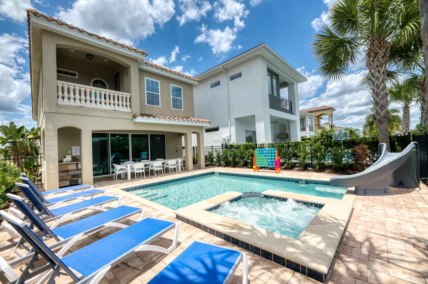 Dazzling Villa with Themed Bedrooms at Reunion