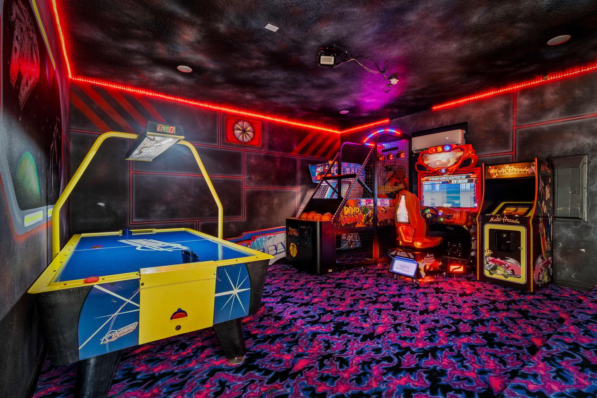 Dazzling Villa with Themed Bedrooms at Reunion