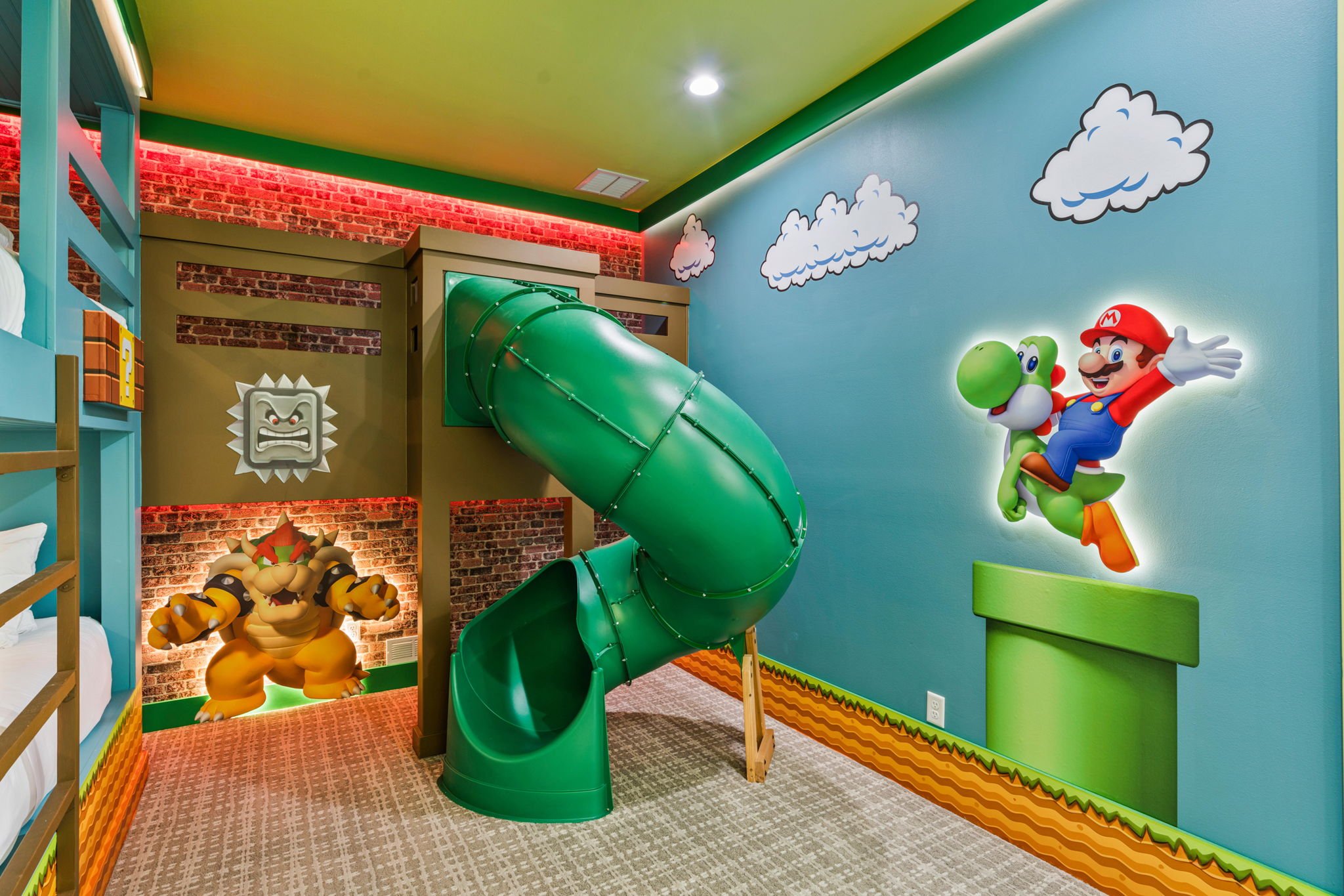 Modern Villa with Games Room at Reunion