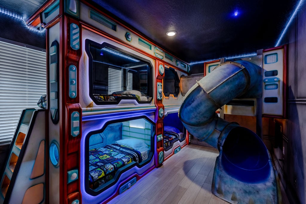 W406 - The Coastal Retreat