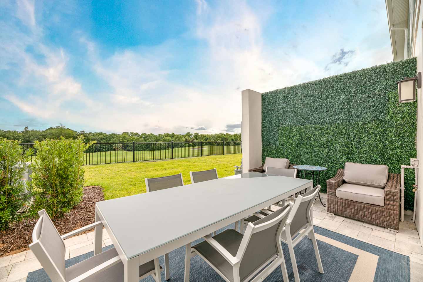 Artistic Townhouse with Games Room at Reunion