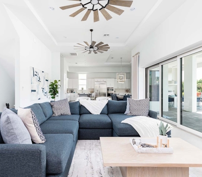 W415E - The Modern Chic Mansion