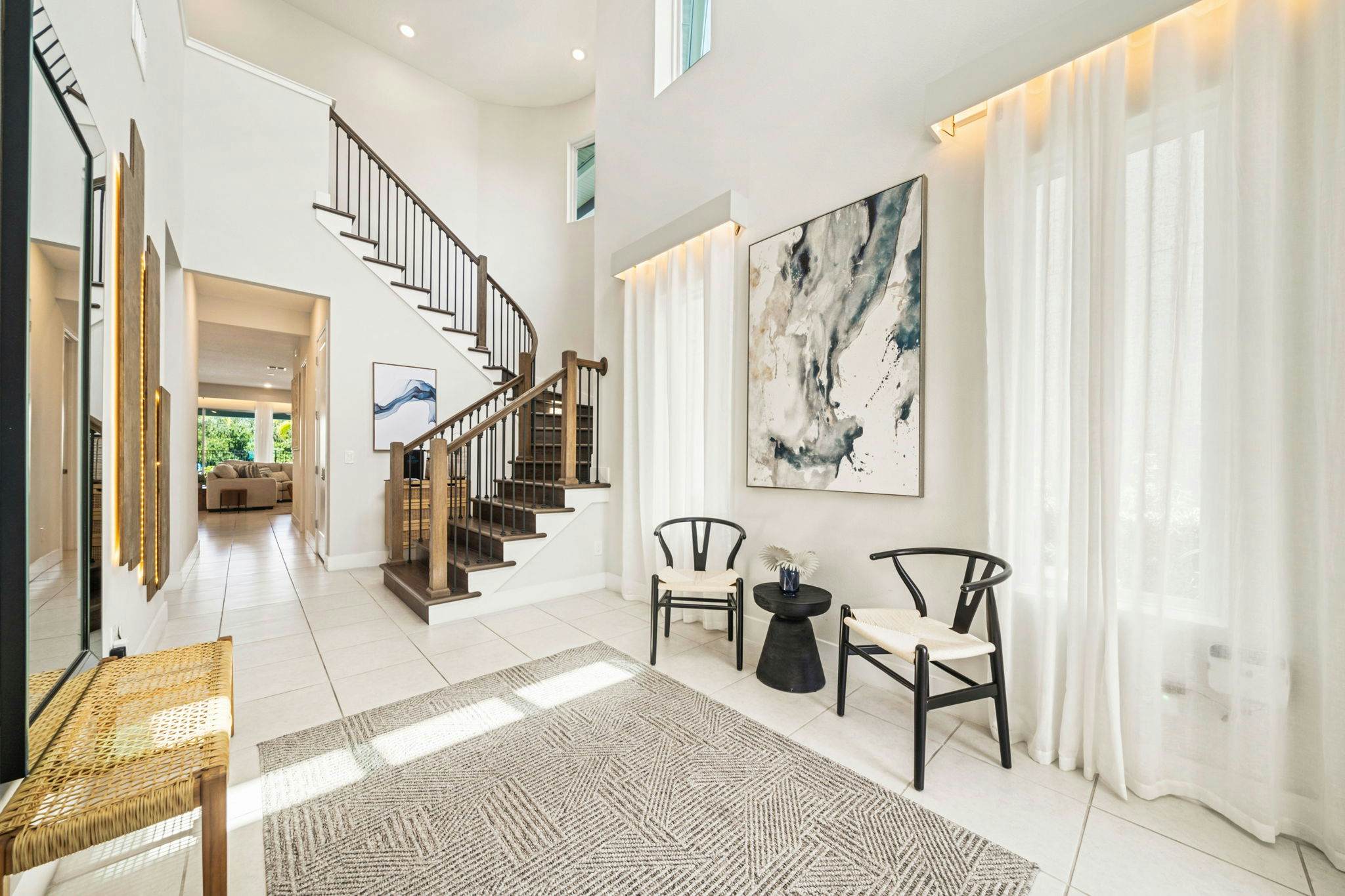 BD016E - The Tropical Bear's Den Oasis