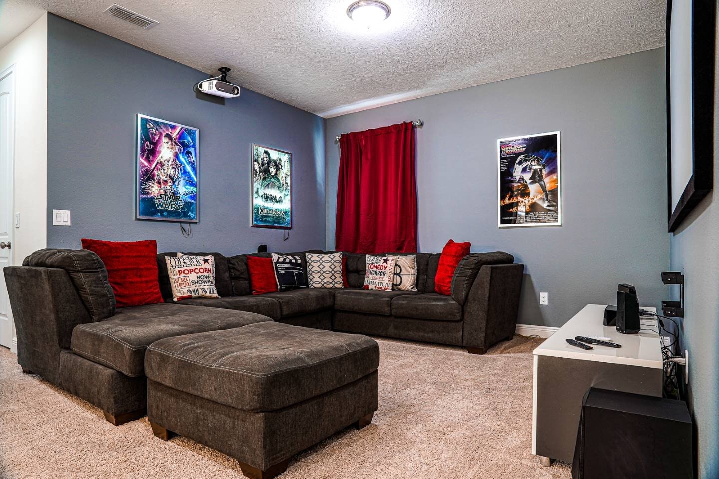 EC045 - The Idyllic Retreat - MAD