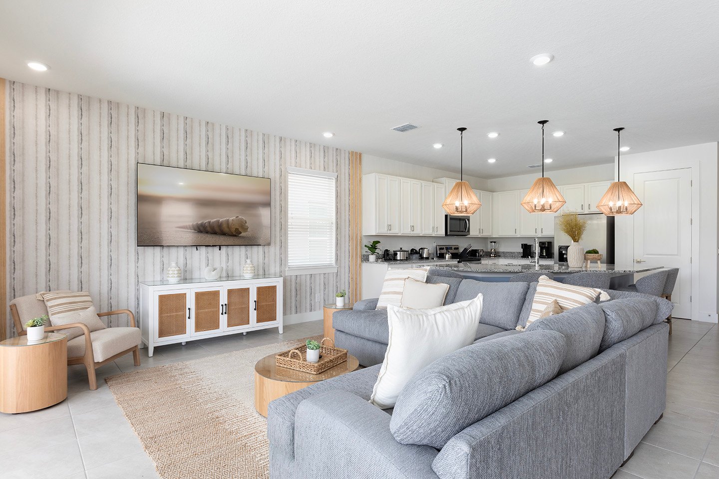 W454 - The Bohemian Chic Oasis