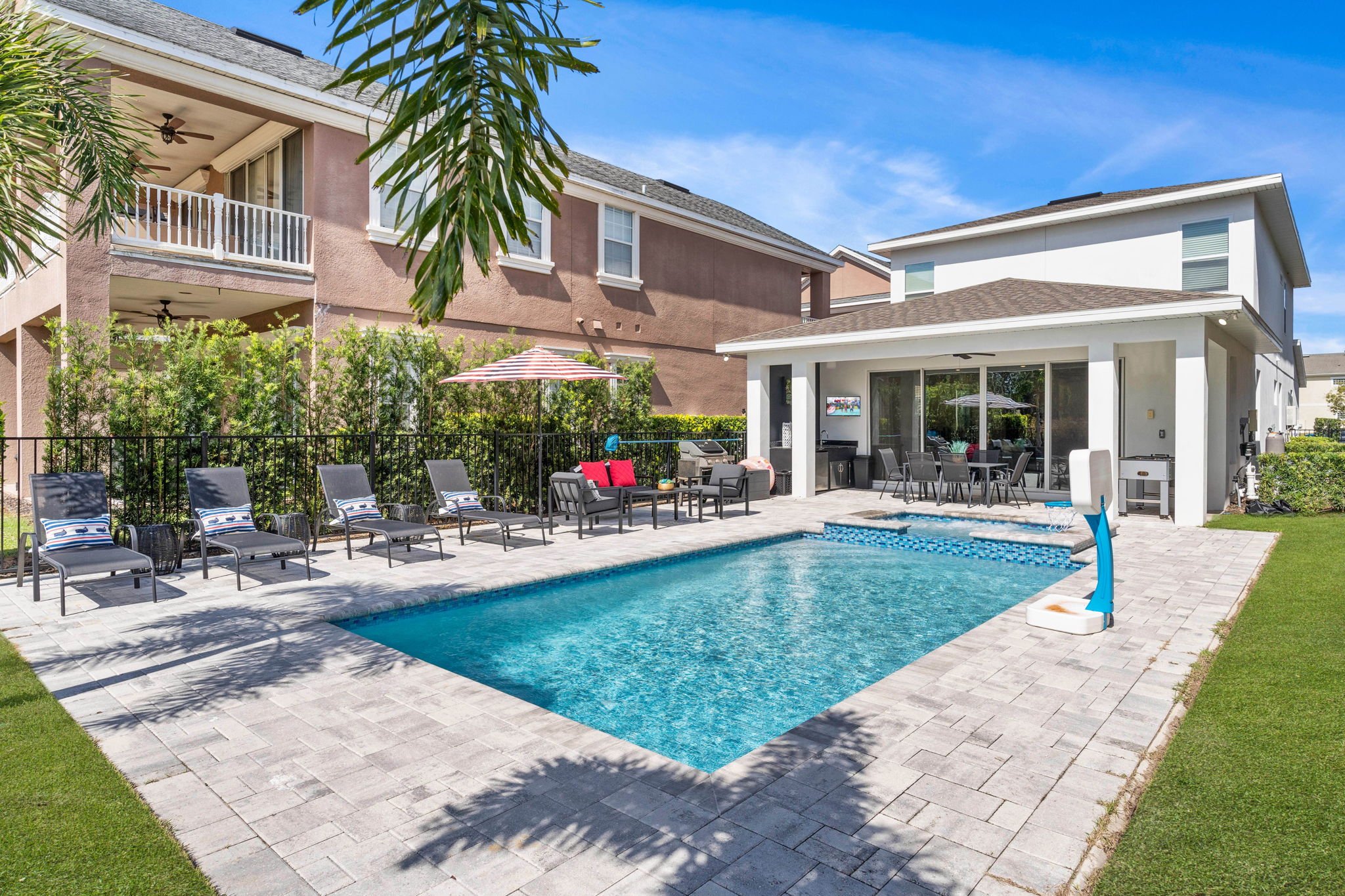 W460 - The Surf Shack