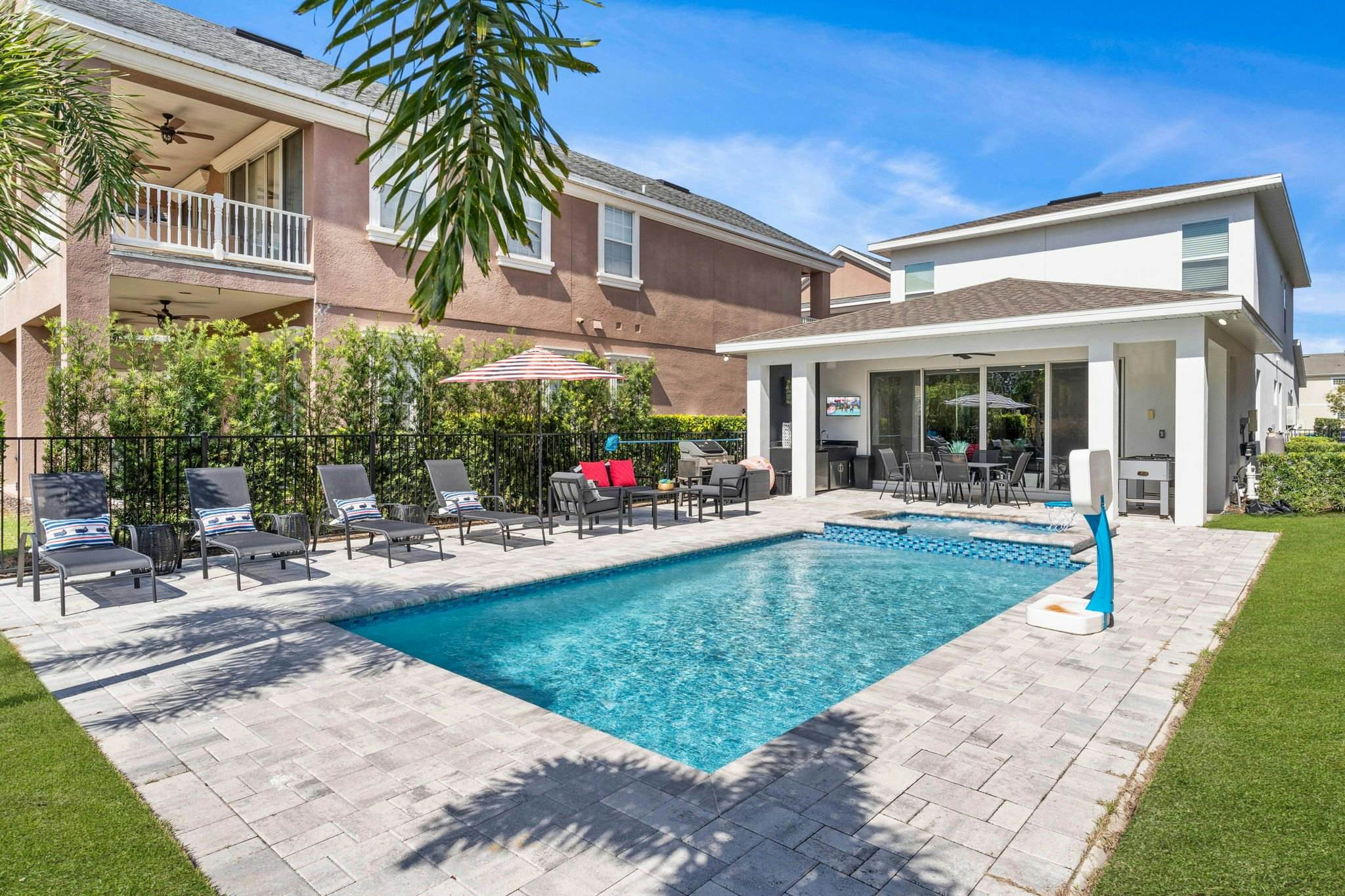 W460 - The Surf Shack