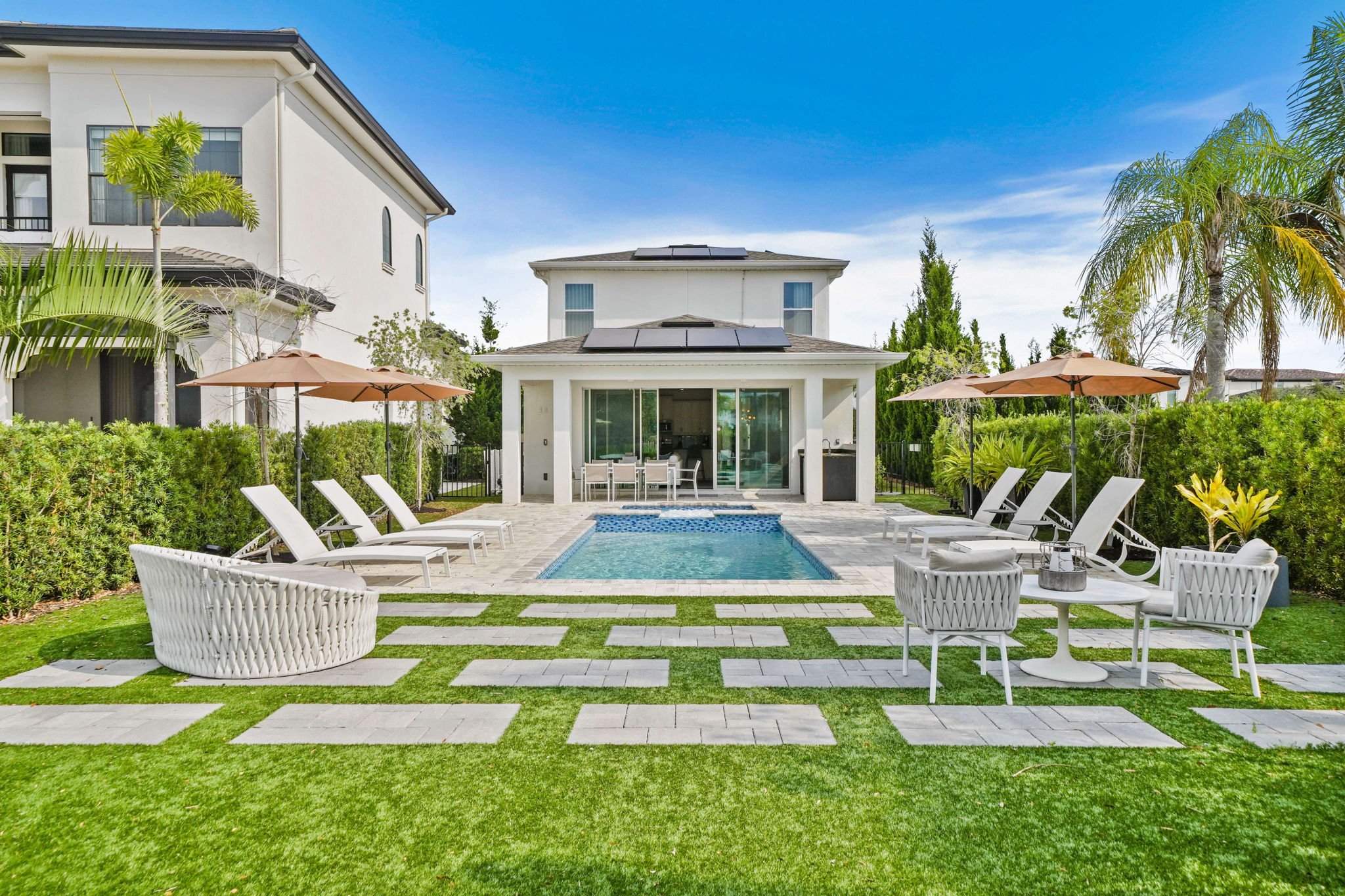 W476 - The Villa Tranquility