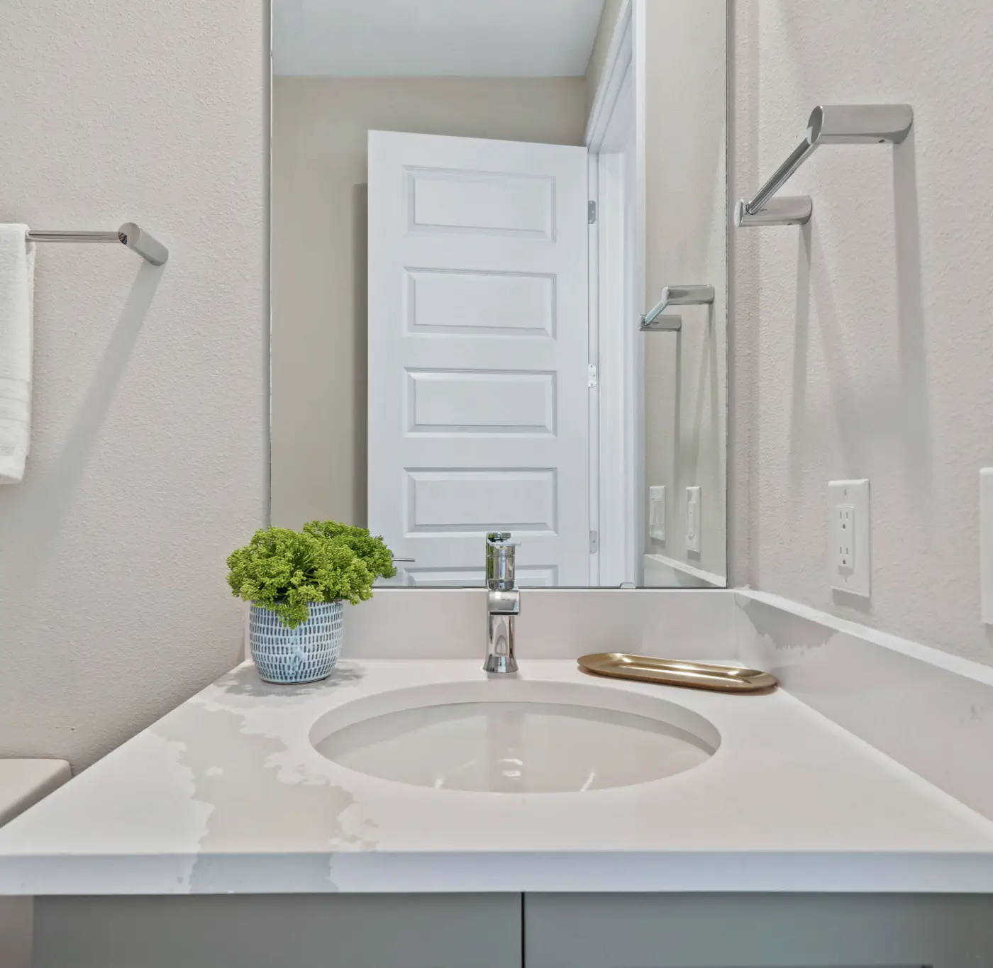 W477 - The Blue Suede Townhome