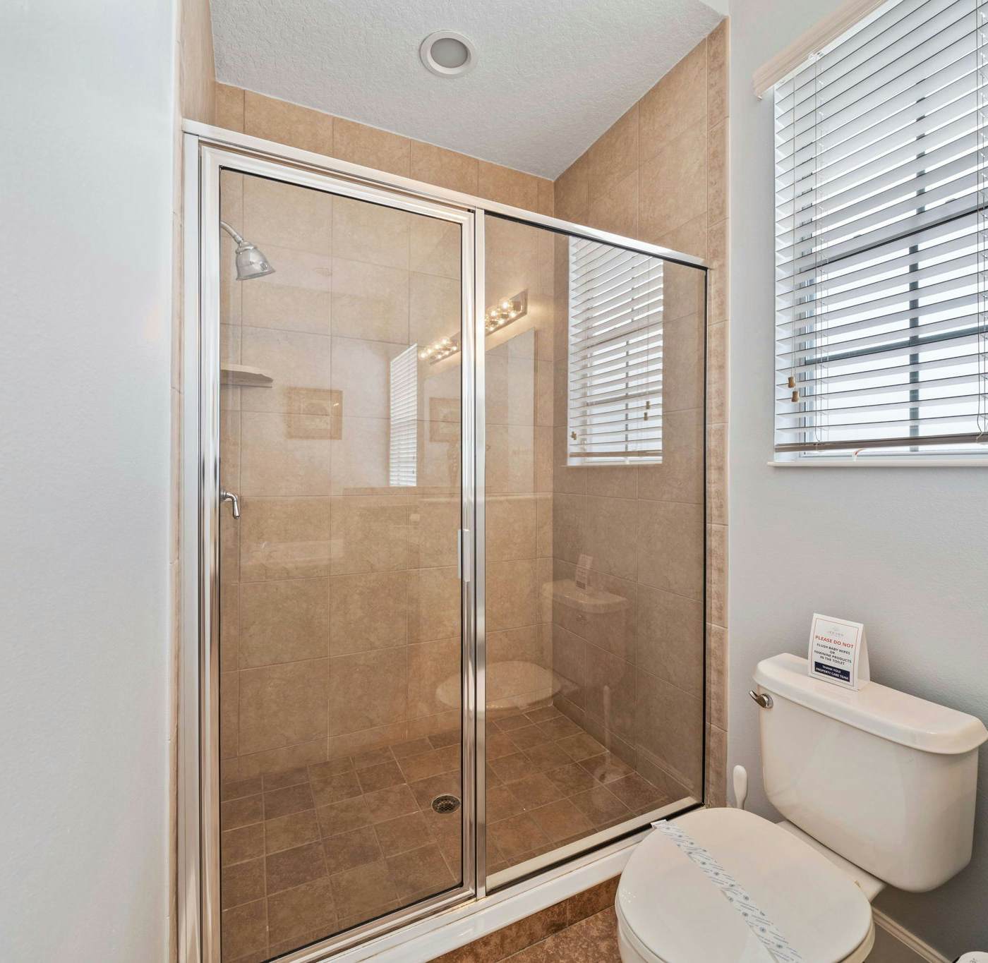 W479 - Modern Seaside Cottage