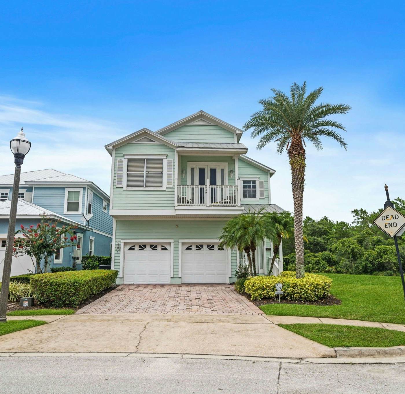 W479 - Modern Seaside Cottage