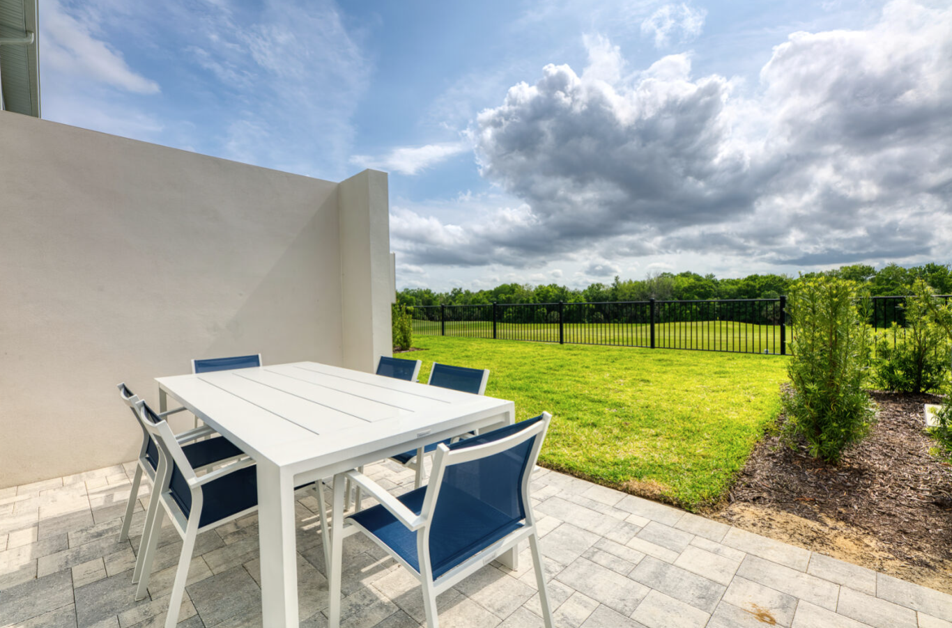 ET027 - The Tranquil Townhome