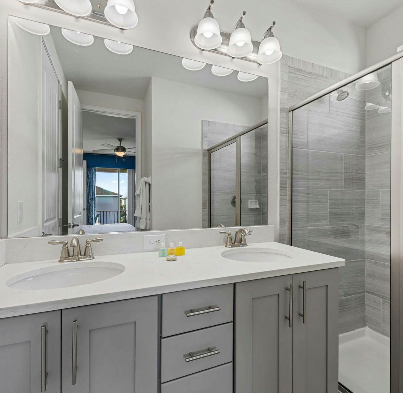 EC488 - The Family Reunion - BIL