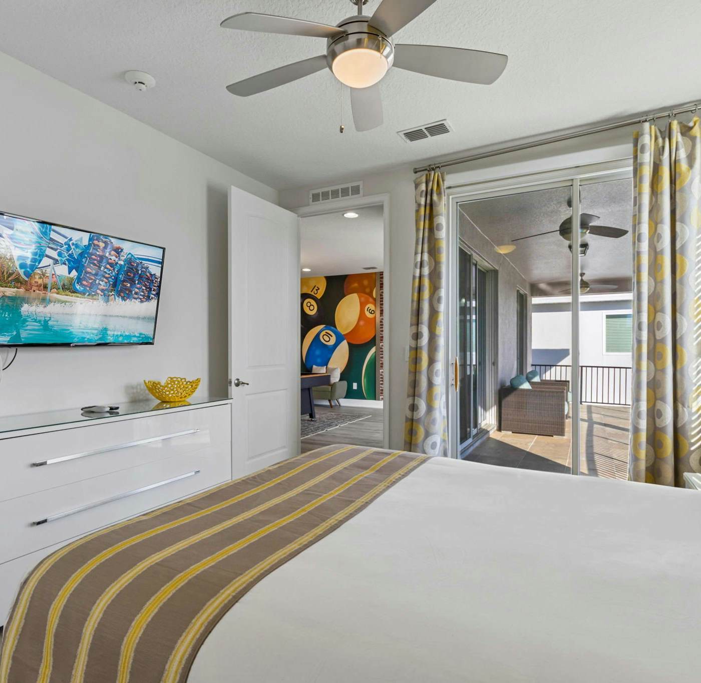 EC488 - The Family Reunion - BIL