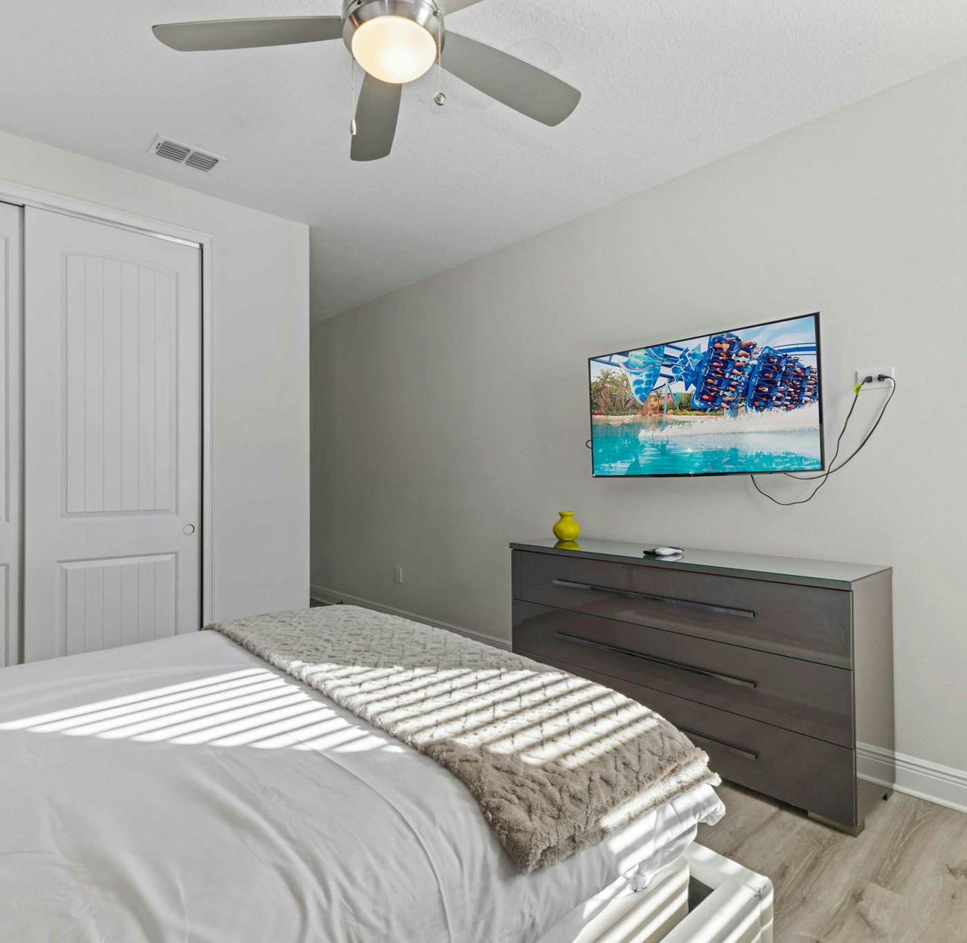 EC488 - The Family Reunion - BIL