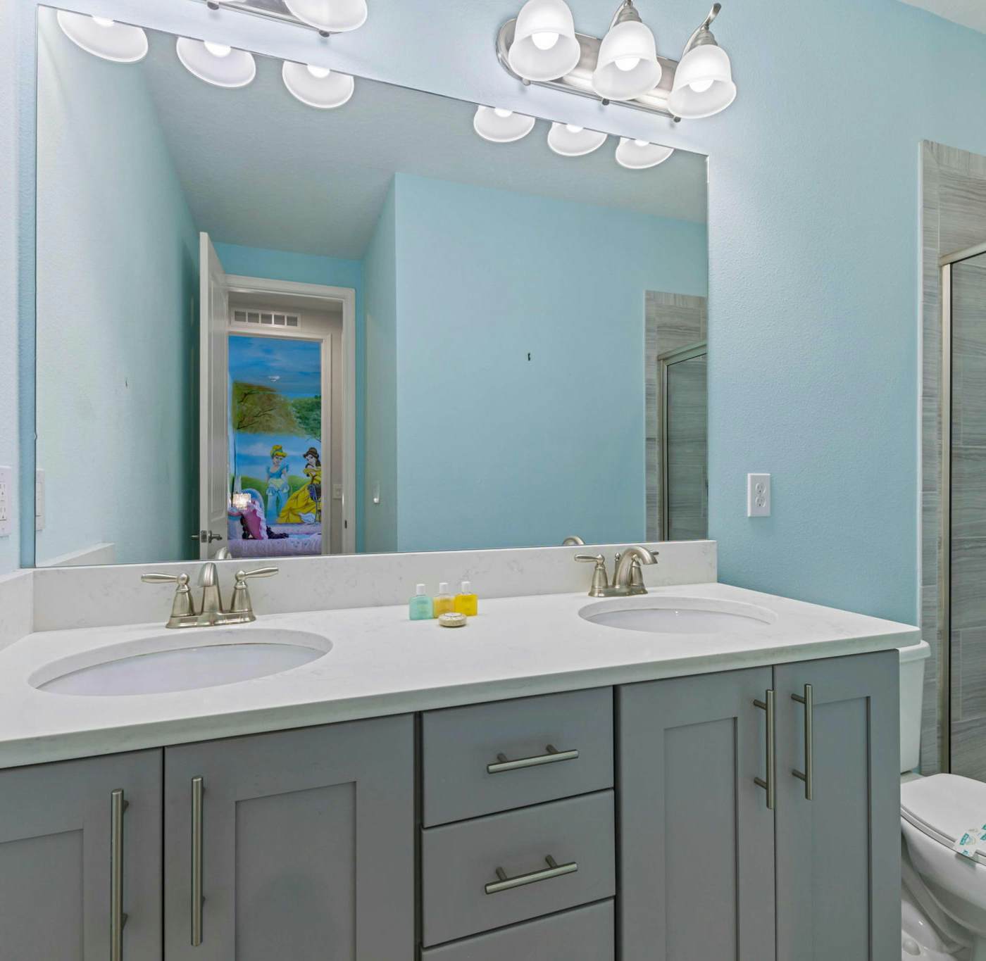 EC488 - The Family Reunion - BIL