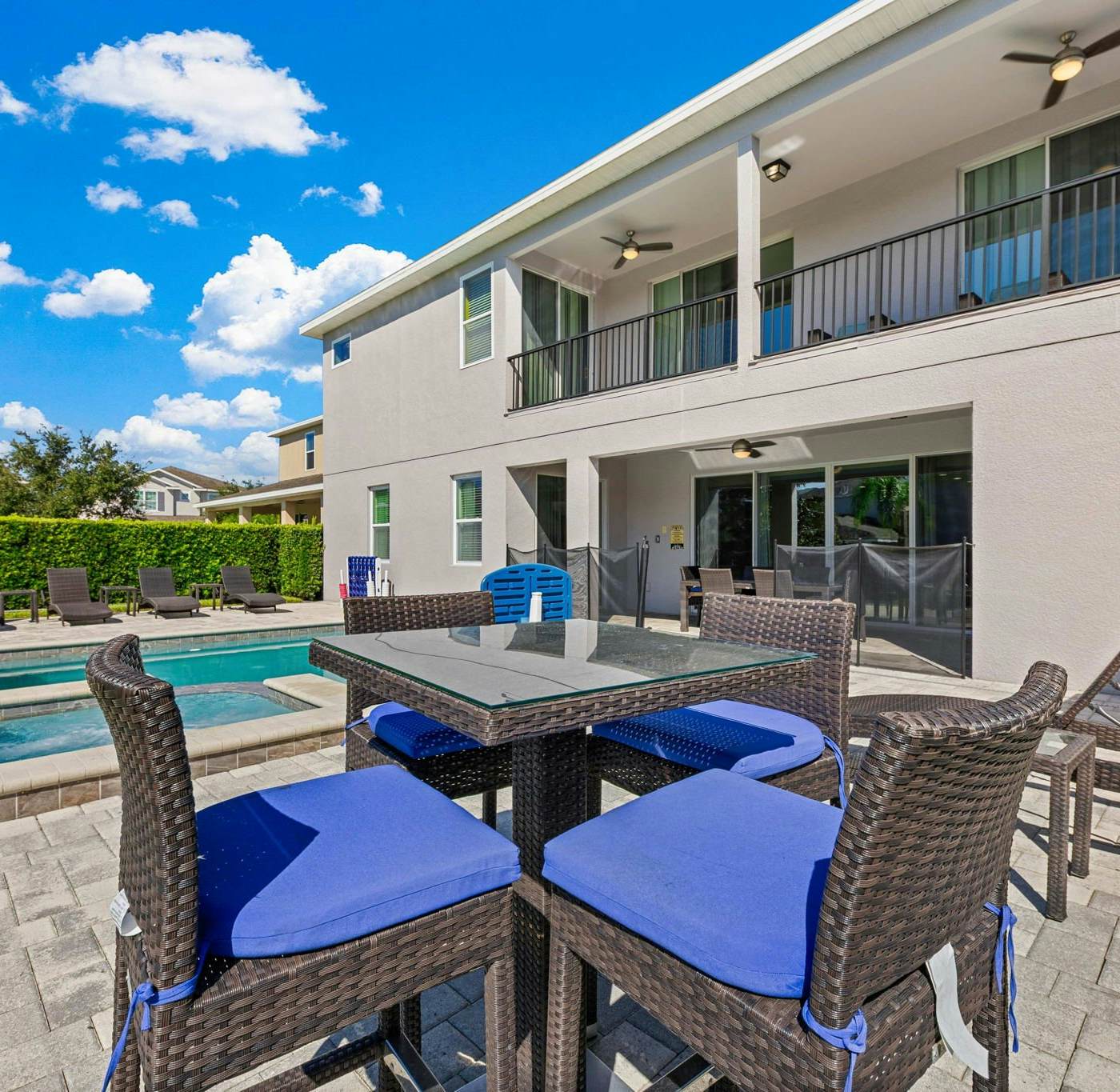 EC488 - The Family Reunion - BIL