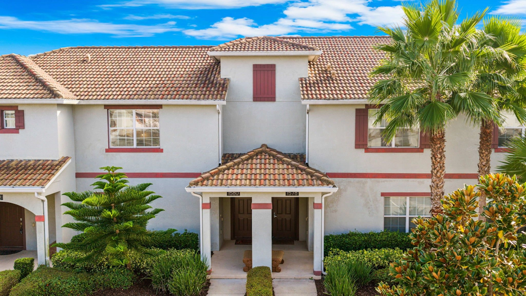 CG075 - Enchanted Palms Getaway