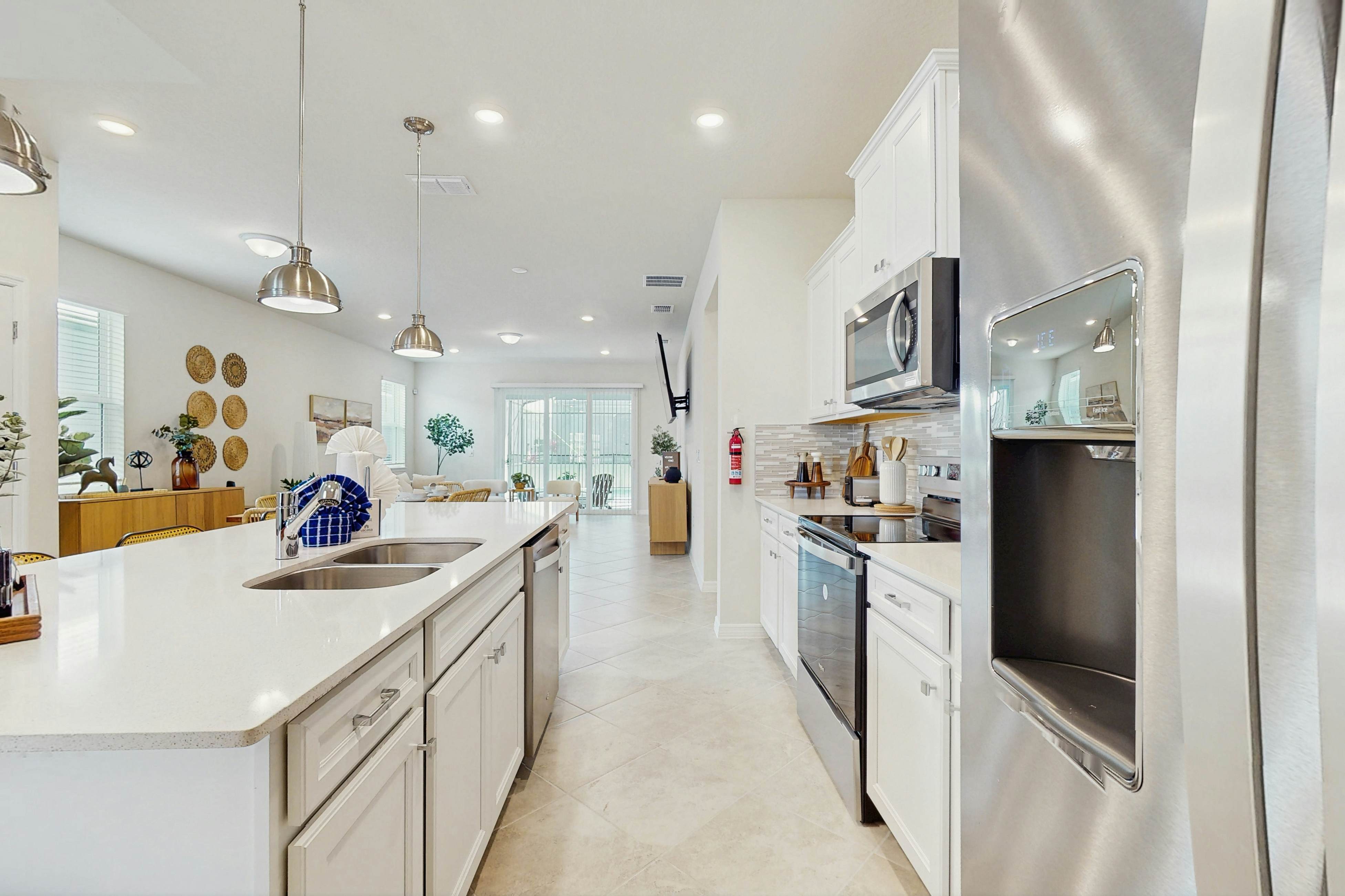 WC103-15878-7-GP - Clermont Family Paradise