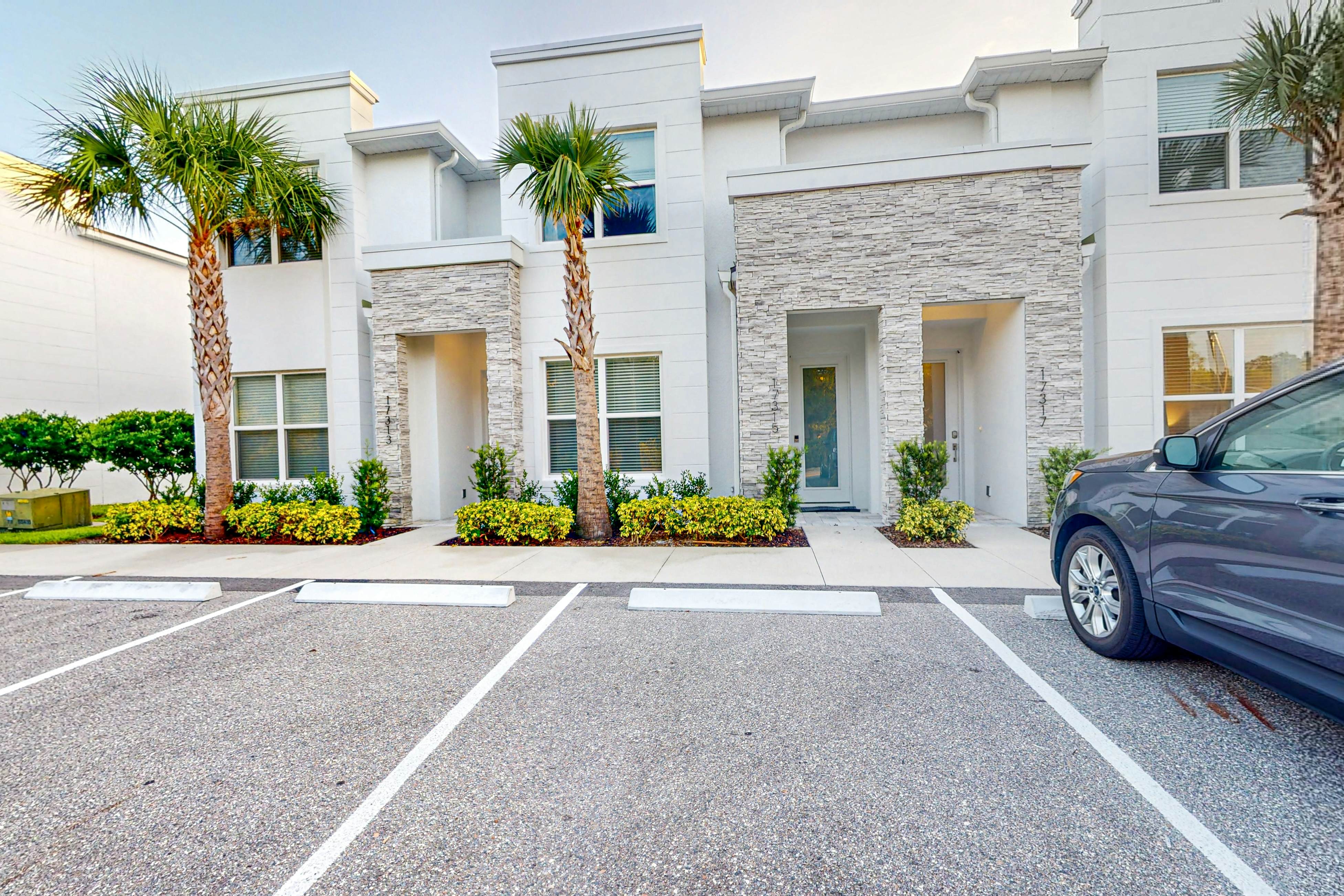 FCA107-17317-3-P - Mickey's Hidden Hideaway